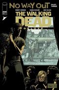 WALKING-DEAD-DELUXE-82-CVR-B-ADLARD-MCCAIG-VAR-(MR)