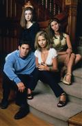 Buffy Vampire Slayer 25Th Anniv #1 Cvr F Scooby Gang Photo