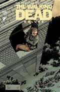 Walking Dead Deluxe #113 Cvr B Charlie Adlard & Dave Mccaig Var (MR)