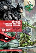 Batman Teenage Mutant Ninja Turtles The Deluxe Edition HC (2026 Edition)