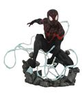 MARVEL-PREMIER-COLLECTION-COMIC-MILES-MORALES-STATUE-(Net)