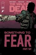 WALKING-DEAD-DELUXE-102-CVR-B-CHARLIE-ADLARD-DAVE-MCCAIG-VAR-(MR)
