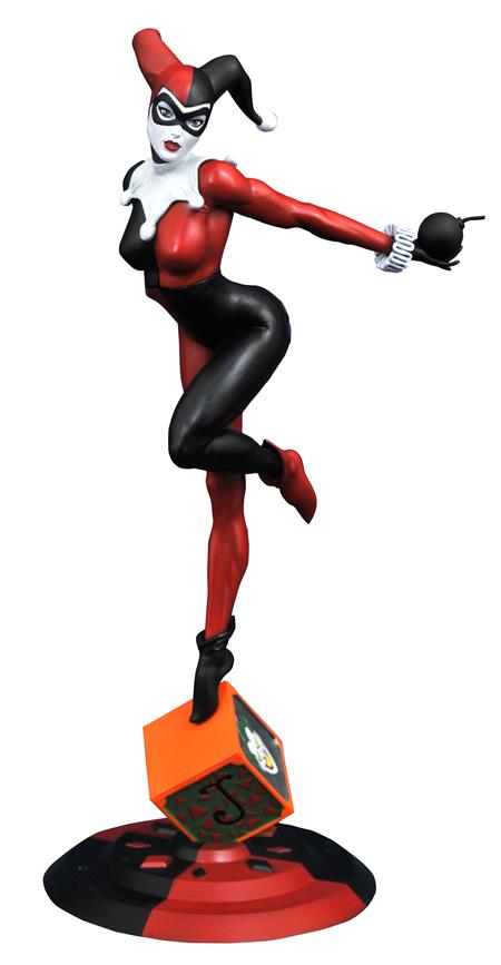 harley quinn tv show statue