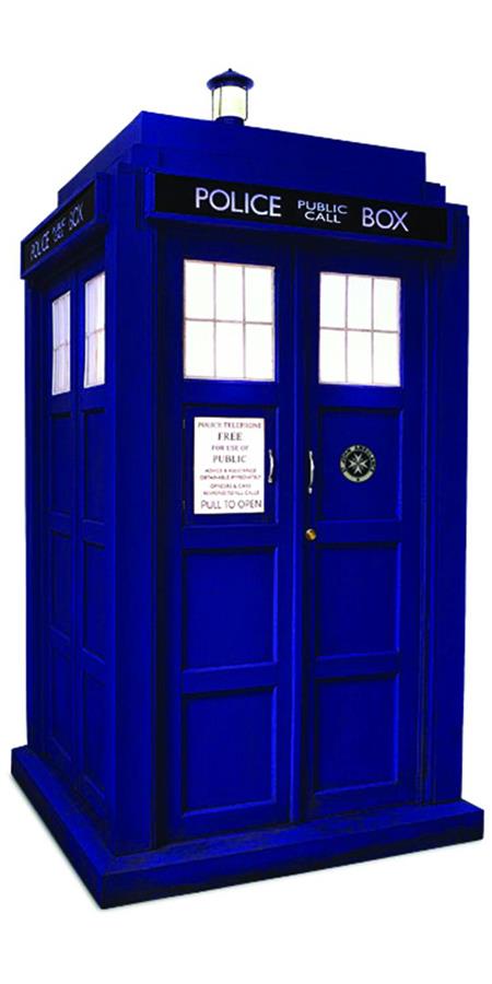 DOCTOR WHO 11TH DR TARDIS 1/6 SCALE DIORAMA (C: 1-1-2)