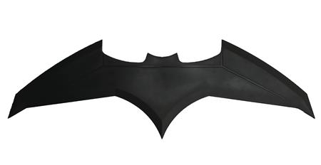 DC HEROES BATMAN BATARANG STUNT REPLICA PROP (C: 1-1-2)