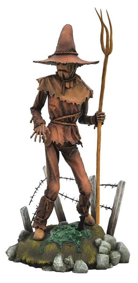 DC GALLERY SCARECROW PVC STATUE (C: 1-1-0)