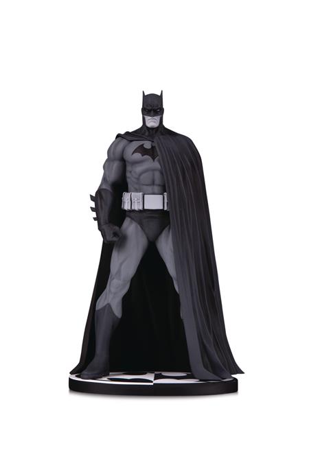 BATMAN BLACK & WHITE VER 3 BY JIM LEE STATUE
