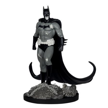 BATMAN BLACK & WHITE BY BJORN BARENDS 1:10 SCALE STATUE