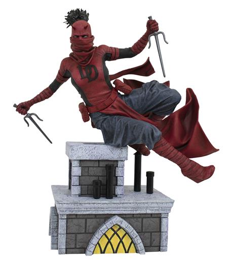 MARVEL GALLERY COMIC ELEKTRA AS DAREDEVIL PVC STATE (C: 1-1-