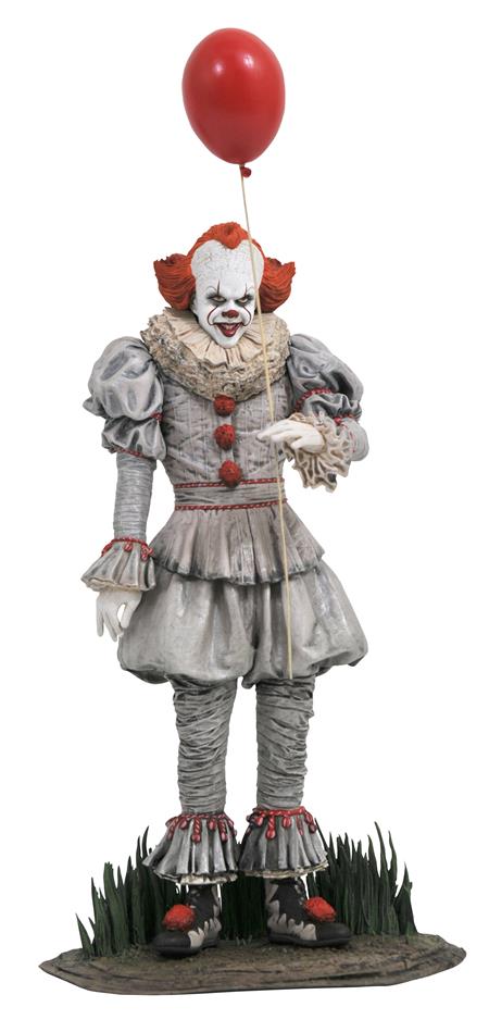 IT CHAPTER 2 GALLERY PENNYWISE PVC FIGURE (C: 1-1-2)