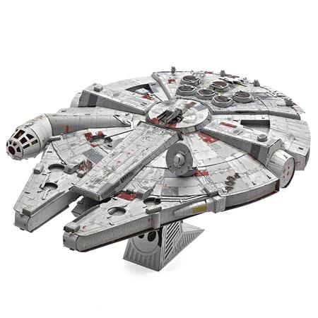 STAR WARS MILLENNIUM FALCON PREMIUM METAL MODEL KIT (Net)