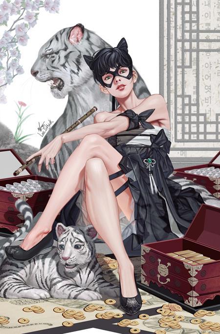 CATWOMAN #76 CVR C INHYUK LEE CARD STOCK VAR