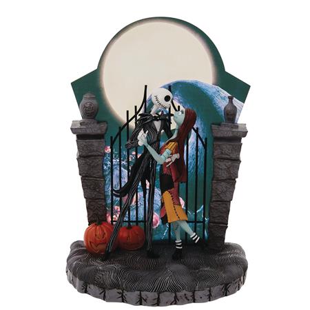 DISNEY SHOWCASE NIGHTMARE BEFORE CHRISTMAS 9IN STATUE (Net)