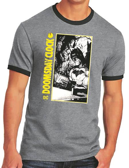 BATMAN DOOMSDAY CLOCK RINGER T/S LG (C: 1-1-2)