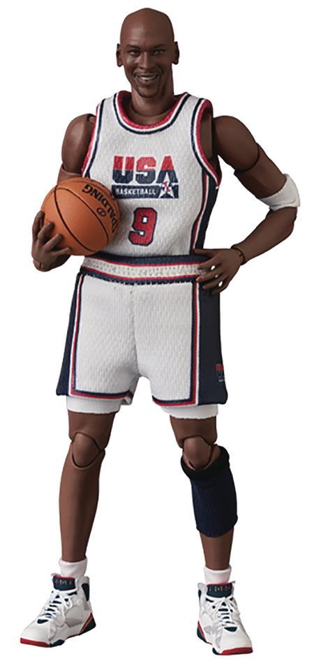 MICHAEL JORDAN 1992 TEAM USA MAFEX AF (C: 1-1-2)